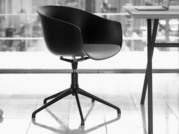 BAI - Swivel chair with 5-spoke base by ONDARRETA - view 2