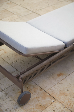 WEAVE - Recliner fabric sun lounger with castors by POINT - view 3