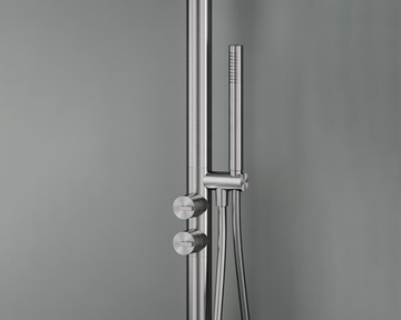 Q. CD018.2 - Floor standing stainless steel shower panel by Quadrodesign - view 3