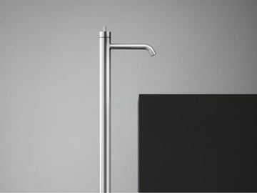 Q. 18 05 - Floor standing stainless steel washbasin mixer by Quadrodesign - view 2
