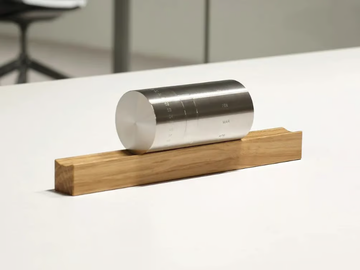 DAT01 - Stainless steel and wood calendar by Quadrodesign - view 2