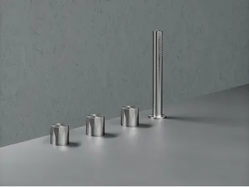 HB 15 97 - Bathtub mixer with hand shower by Quadrodesign - view 2