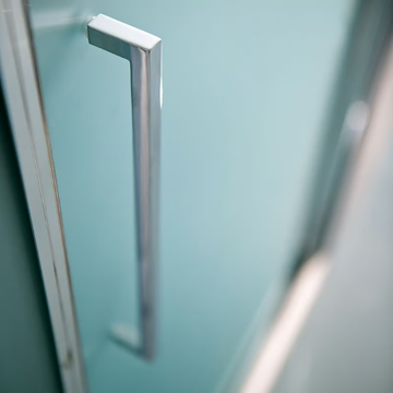 EUROPA - Tempered glass shower cabin with hinged door by Samo - view 3