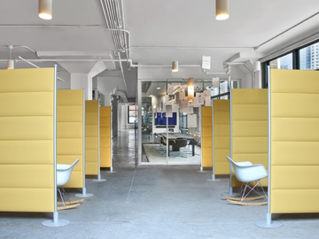 ECOSTRONG FREESTANDING - Sound absorbing freestanding polyester fibre office screen by Slalom - view 2