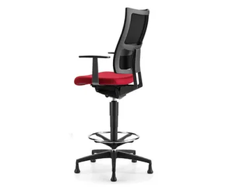 ALLYNET 1763 - Mesh drafting stool with armrests with 5-Spoke base by TALIN - view 2