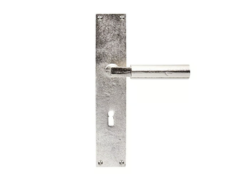 WALTER GROPIUS - SERIES 130 - Brass door handle on back plate by TECNOLUMEN® - view 2