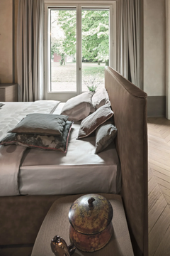 ZENO XL - Upholstered leather double bed by Tomasella - view 3