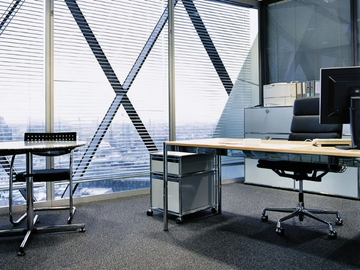 USM HALLER INDIVIDUAL WORKSTATION TABLE - Rectangular wood veneer executive desk by USM - view 3
