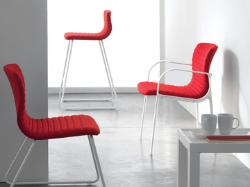 UNION GUEST - Sled base high leather stool by VAGHI - view 3