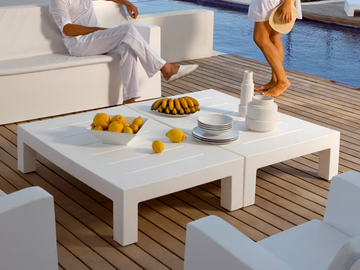 JUT - Resin coffee table by VONDOM - view 2