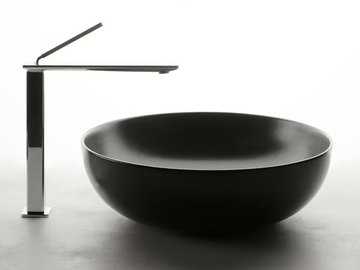 POD - Countertop round single ceramic washbasin by Valdama - view 2