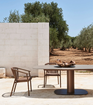BIG - Oval steel garden table by Varaschin - view 3