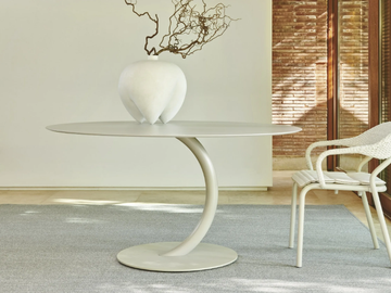 FLEXION - Round steel garden table by Varaschin - view 2