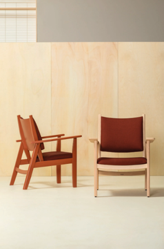 ALBUFERA - Beech easy chair with armrests by Vergés - view 3