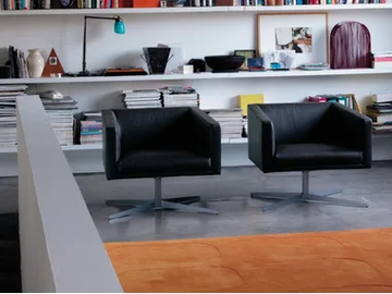 CUBICA - With 4-spoke base leather easy chair with removable cover by Verzelloni - view 2