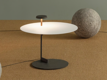 FLAT 5950 - LED metal floor lamp with shelf by Vibia - view 3