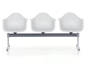 EAMES PLASTIC ARMCHAIR STRETCHER - Freestanding polypropylene beam seating with armrests by Vitra - view 2