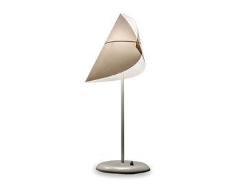 LA LUNE SOUS LE CHAPEAU - Adjustable steel and PVC table lamp by Warli - view 2