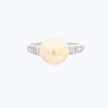 Platinum Vintage Pearl Diamond Ring by Abchome