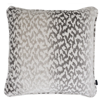 CUSHION SAUVAGE VELVET Blanc Gris 50X50 P by Aldeco