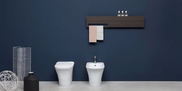 Bitlight horizontal electric towel warmer by Antoniolupi