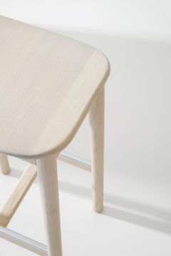 WHITE 135 - Ash stool with integrated cushion by Billiani - view 6