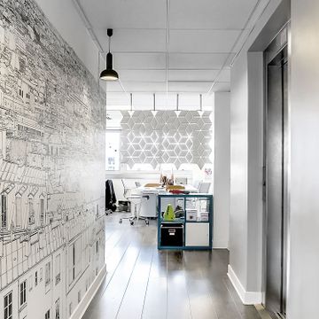 Facet hanging room divider 136 x 89cm in White by Bloomming