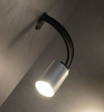 Lampada da parete a Led con braccio fisso | Arco made by Brillamenti® by Brillamenti