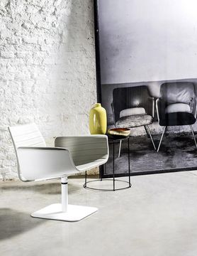Meeting 1637 by Bross - view 2