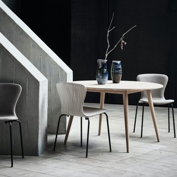 PLAYdinner Round Ø100 & Ø120 Dining Table by Bruun Munch - view 3