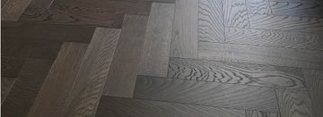Antique Dark Oak – 90° Herringbone by Cadorin Group