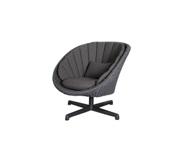 Peacock lounge chair w/swivel aluminium base by Cane-line