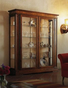 Ca’ Venier Showcases by Cantiero