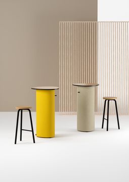 Pully Oak Stool by Cascando