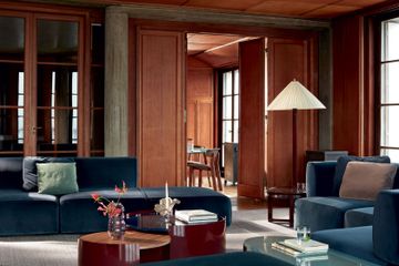 Bowy Sofa by Cassina - view 2