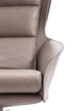 Cab Lounge by Cassina - view 3