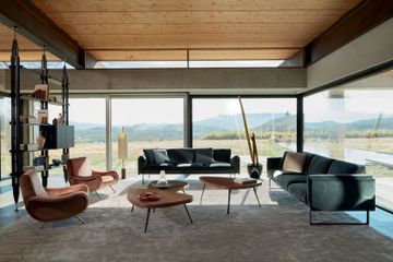 8 by Cassina - view 4
