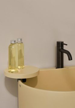 Round shelf by Ceramica Cielo