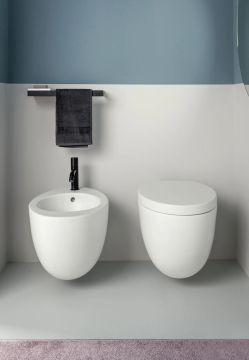 Wall-hung one hole bidet by Ceramica Cielo
