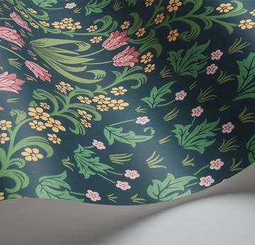 Tudor Garden by Cole & Son - view 5