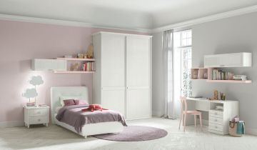 Closets with sliding doors by Colombini Casa