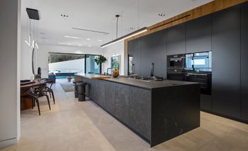 Hollywood Hills - Linea Pure by Composit