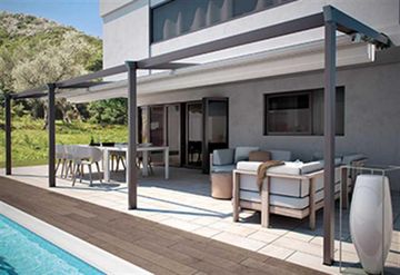 Pergotenda® | Pergola con telo a impacchettamento by Corradi