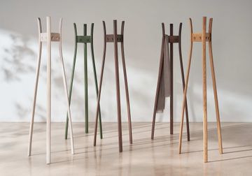 Aki by Davis Furniture - view 4