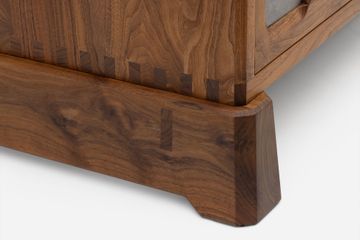 ARTS AND CRAFTS 3-UNIT SIDEBOARD TALL by De La Espada - view 4