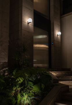 OONO WALL 200 by Delta Light
