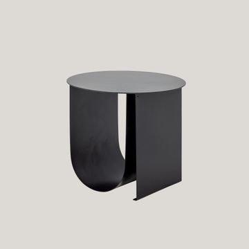 Cher tavolino moderno in metallo con spazio portariviste nero by Divani Store