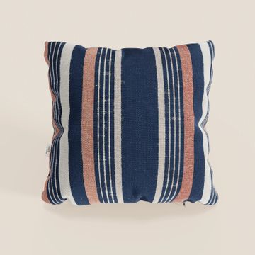 Line-style cushions a fantasia rigata in fabric water-repellent available in 2 colorazioni by Divani Store