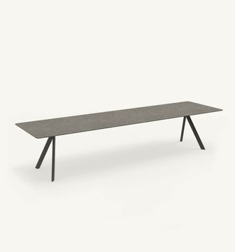 Atrivm outdoor rectangular dining table by EXPORMIM