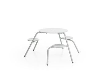 Virus 3-seater by Extremis